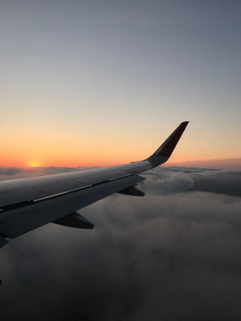 American Airlines Premium Economy: A Calmer Way to Fly Long Distances