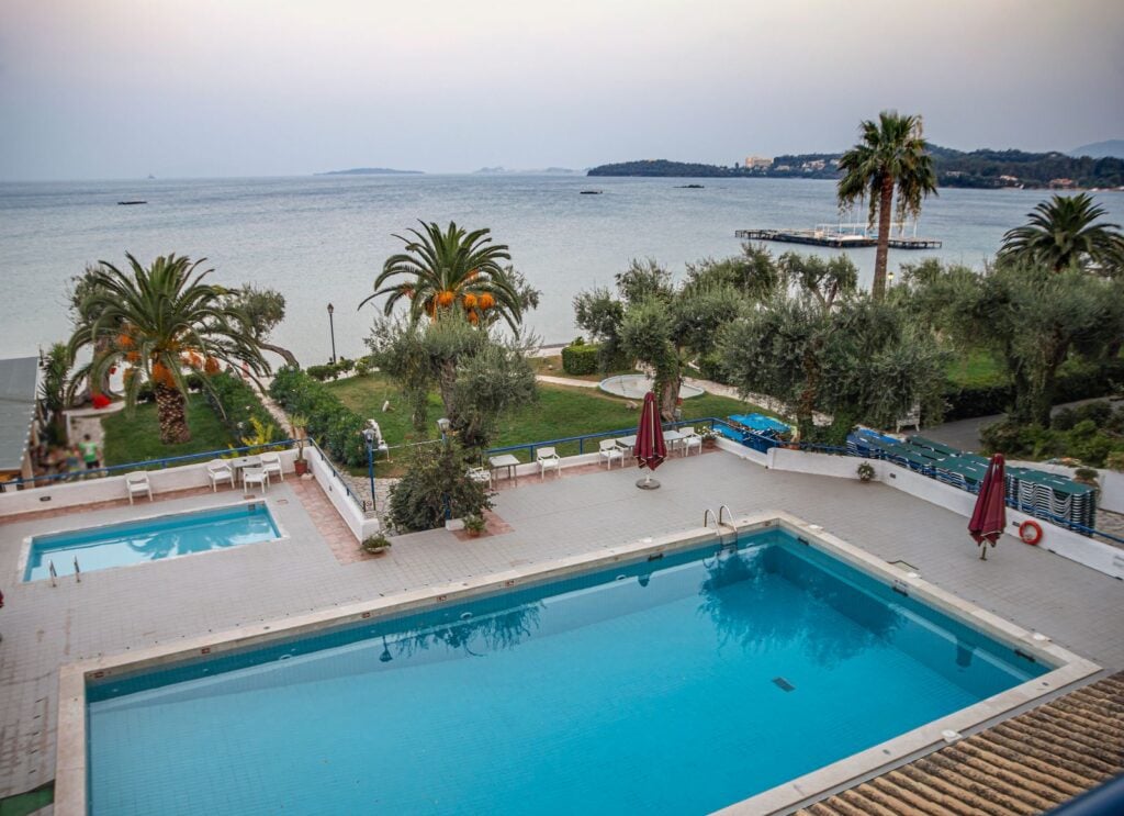 Expedia Vacation Packages: Why Bundling Your Flight and Hotel Feels So Easy